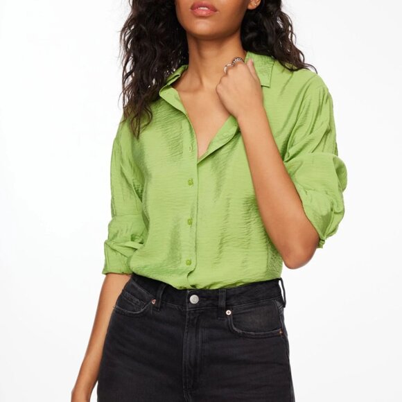 Dynamite Frida Button Down Shirt - Picture 2 of 5